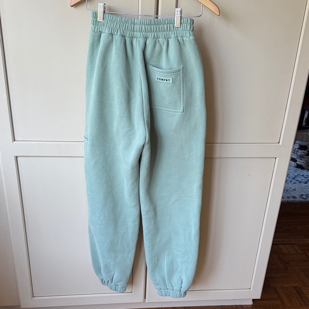 Mint Green Fleece Joggers with Elastic Waist Comfrt